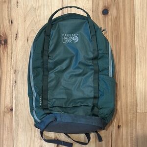 Mountain Hardwear Camp 4 21L Women’s Green Backpack